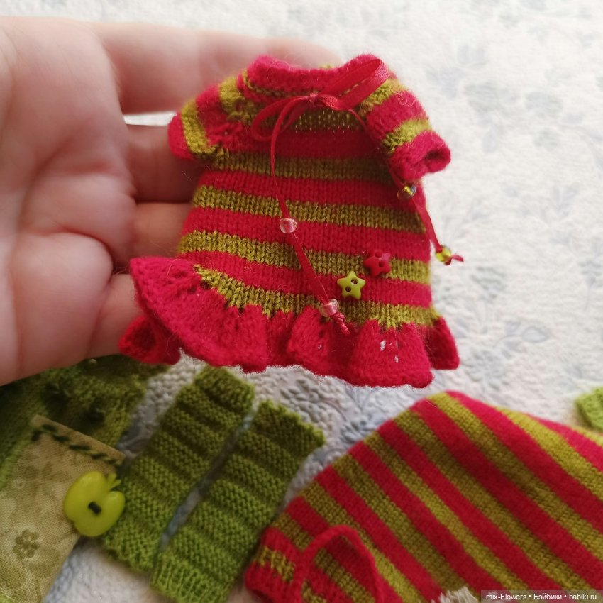 Вяжу куколкам.. продолжение