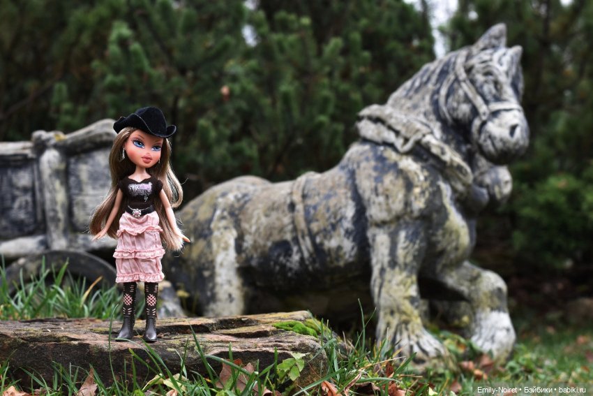 Хлоя и лошадки — Куклы Bratz (Братц) и Moxie Girlz: MGA