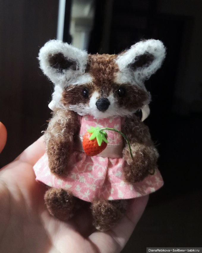 Енотик угощает — Вязаные игрушки и амигуруми: крючком (фото 3)