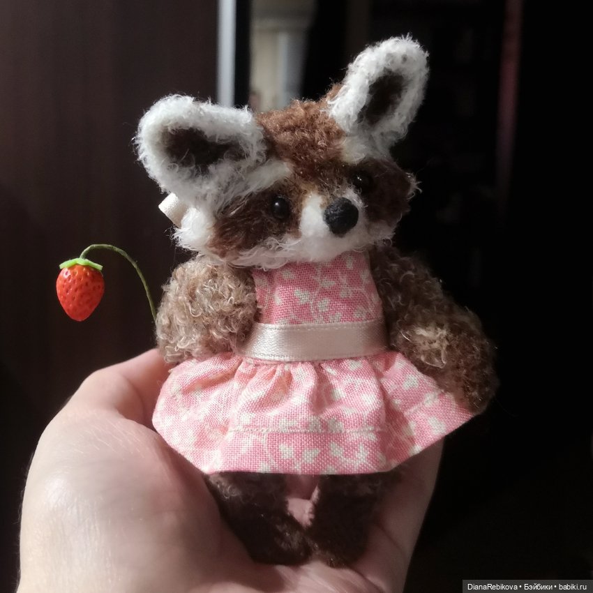 Енотик угощает — Вязаные игрушки и амигуруми: крючком (фото 4)