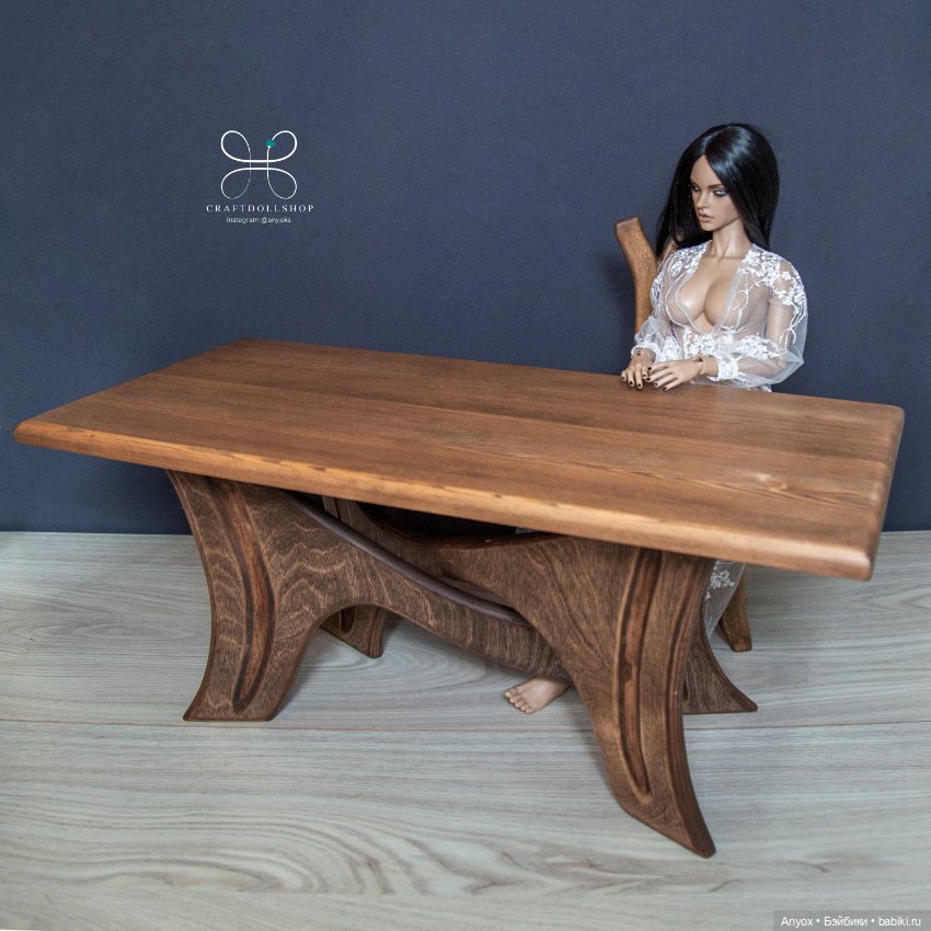 Деревянная мебель для кукол