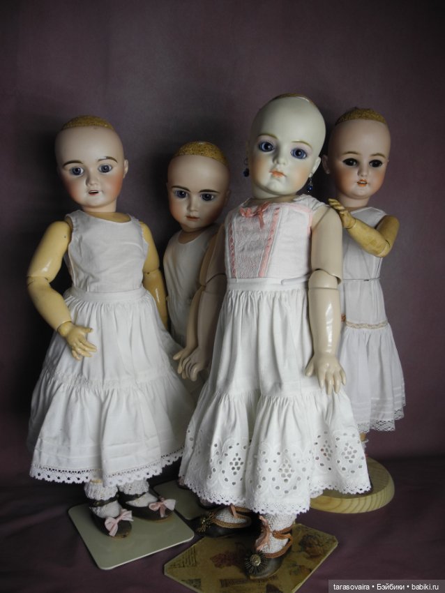 Сапожник без сапог,а мои куклы без платьев