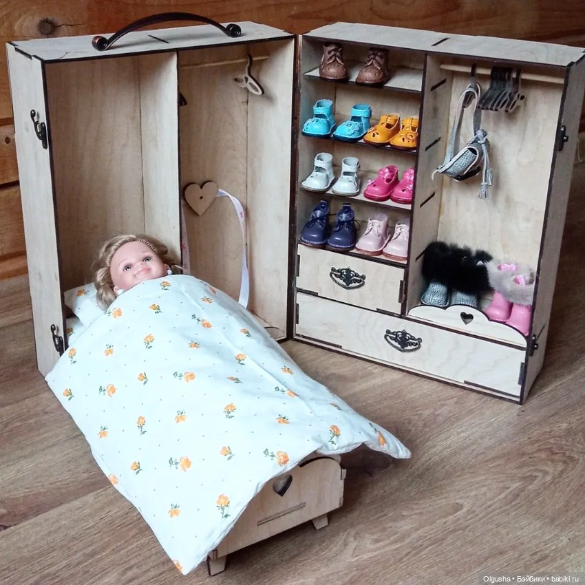 Переносная гардеробная с кроваткой для кукол Паола Рейна (фото 3)