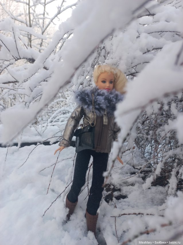 Снежана и первый снег — Куклы Barbie (Барби): Looks