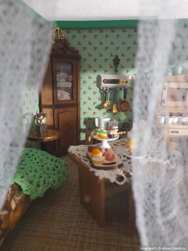 Если очень захотеть,то мечты сбываются,мебель ГДР