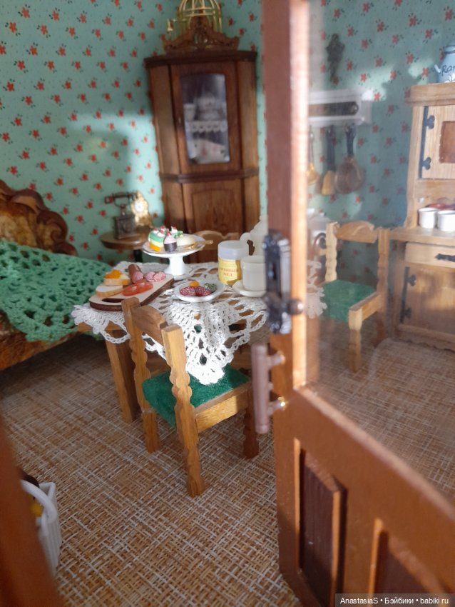 Если очень захотеть,то мечты сбываются,мебель ГДР