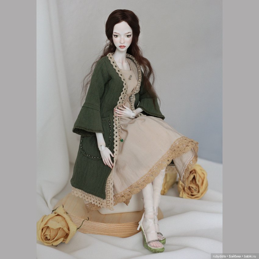 Фарфоровая шарнирная кукла Невия (фото 6)