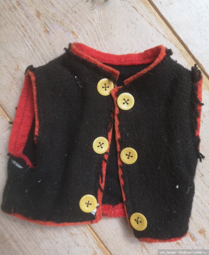 Шведско-германская сувенирная кукла (фото 5)