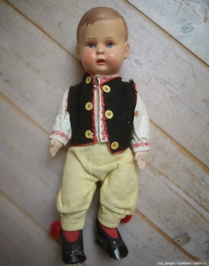 Шведско-германская сувенирная кукла (фото 3)