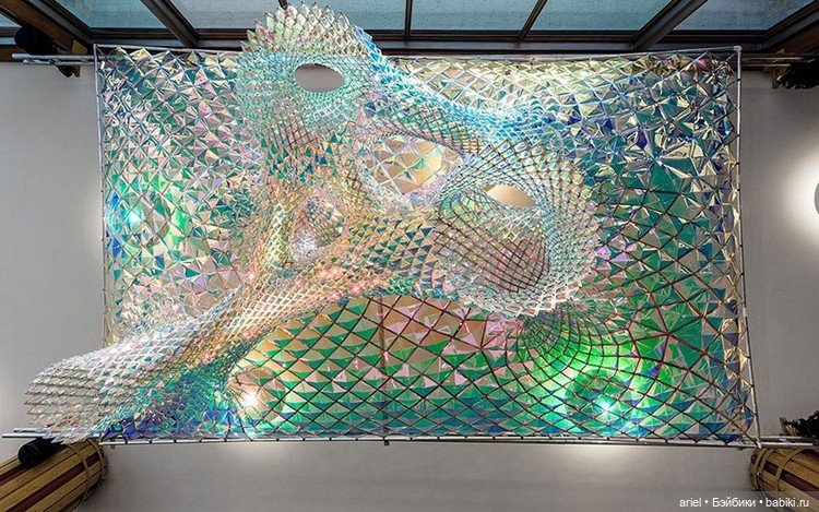 Абстрактная инсталляция на фестивале любви в Лондоне (фото 8)