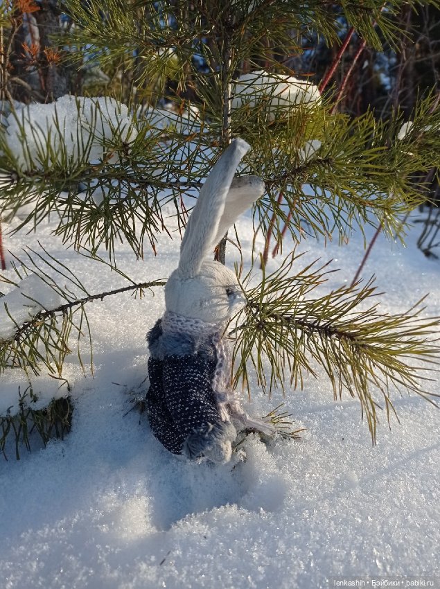 Знакомство зайчика с зимой (фото 6)