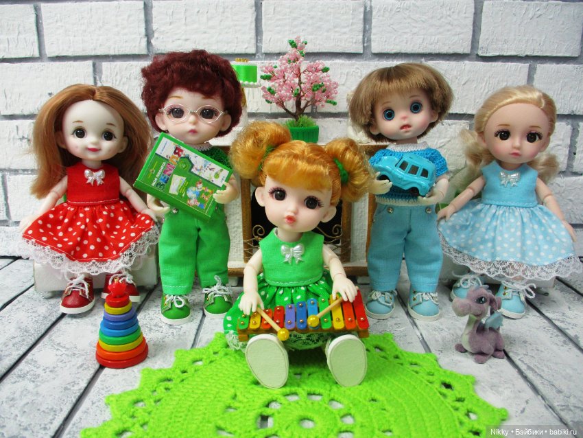 Кроватки для пупсиков из бросового картона