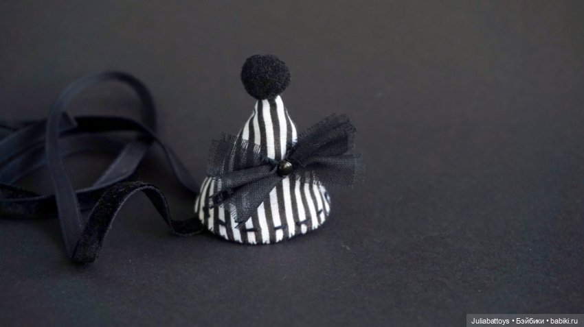 Колпачки для куклы — Авторские украшения и аксессуары для кукол: фото
