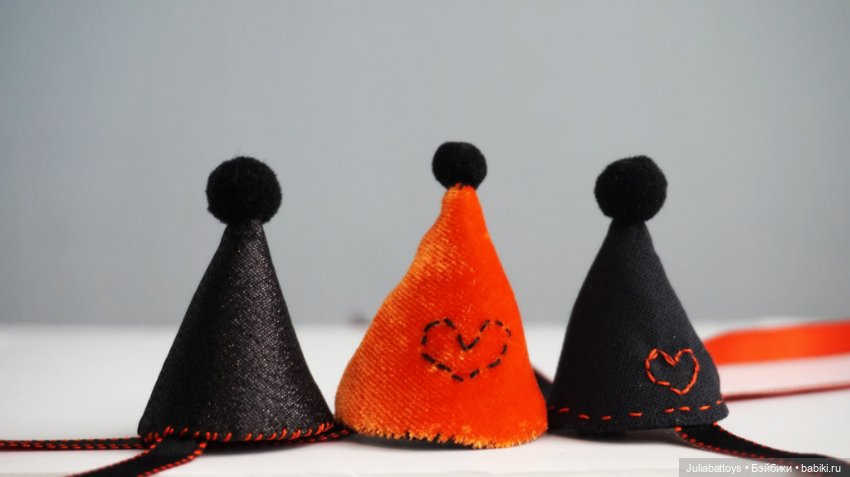 Колпачки для куклы — Авторские украшения и аксессуары для кукол: фото