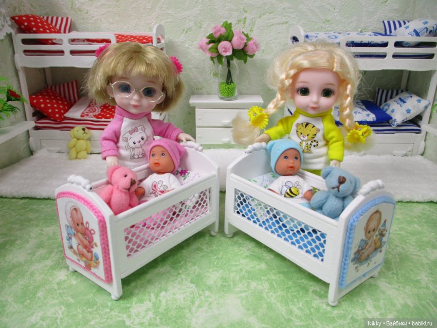 Кроватки для пупсиков из бросового картона