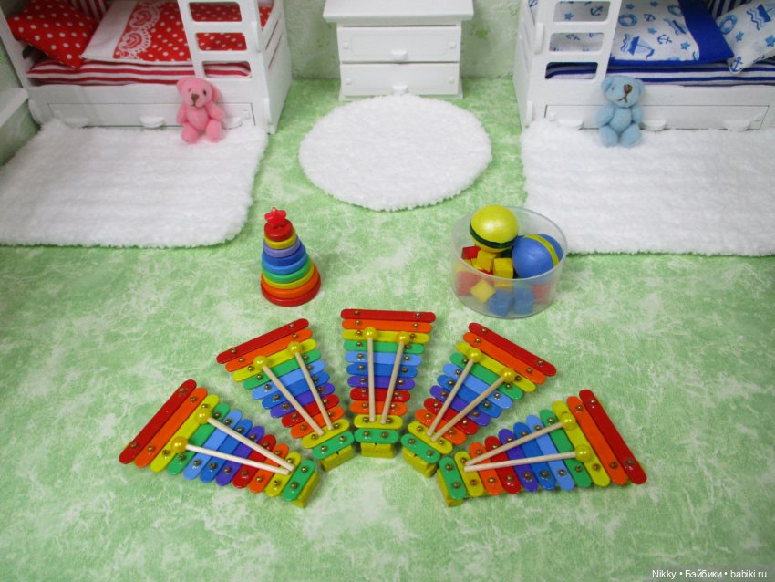 Кроватки для пупсиков из бросового картона