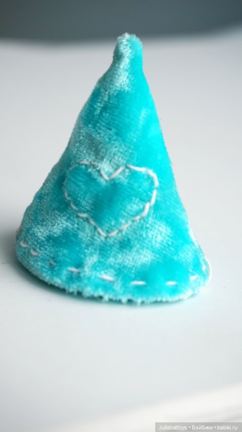 Колпачки для куклы — Авторские украшения и аксессуары для кукол: фото (фото 3)