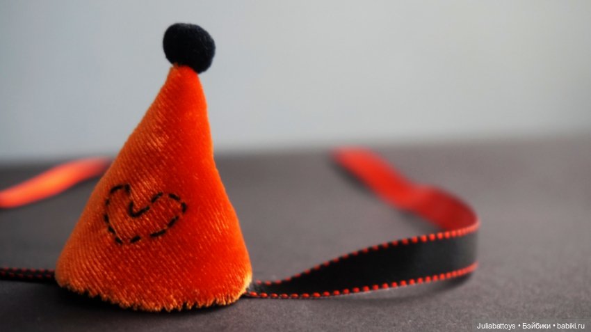 Колпачки для куклы — Авторские украшения и аксессуары для кукол: фото