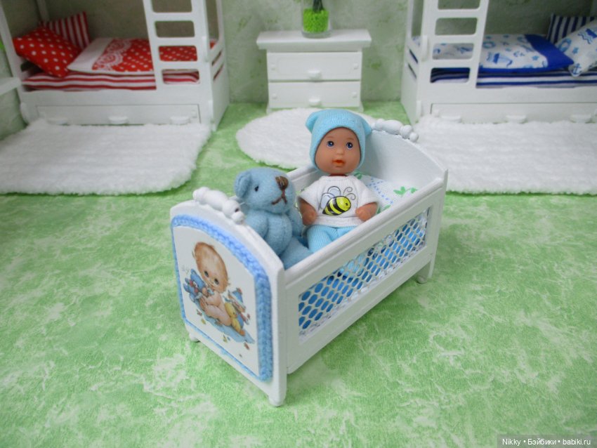 Кроватки для пупсиков из бросового картона (фото 10)