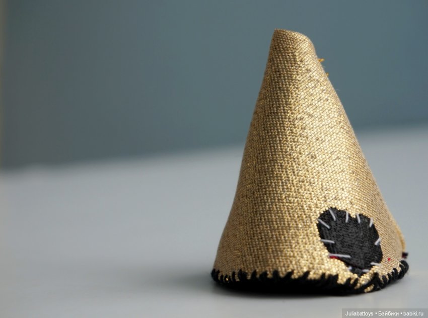 Колпачки для куклы — Авторские украшения и аксессуары для кукол: фото (фото 5)