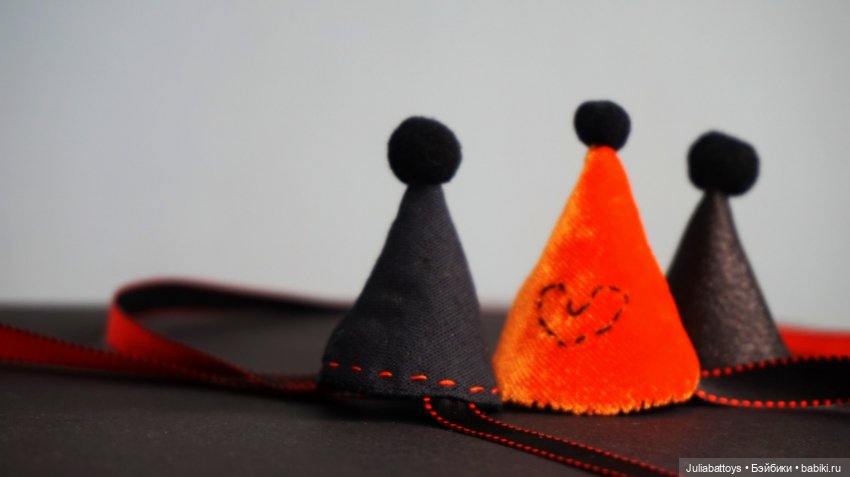 Колпачки для куклы — Авторские украшения и аксессуары для кукол: фото