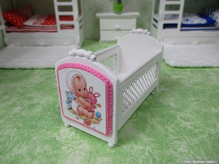 Кроватки для пупсиков из бросового картона (фото 9)