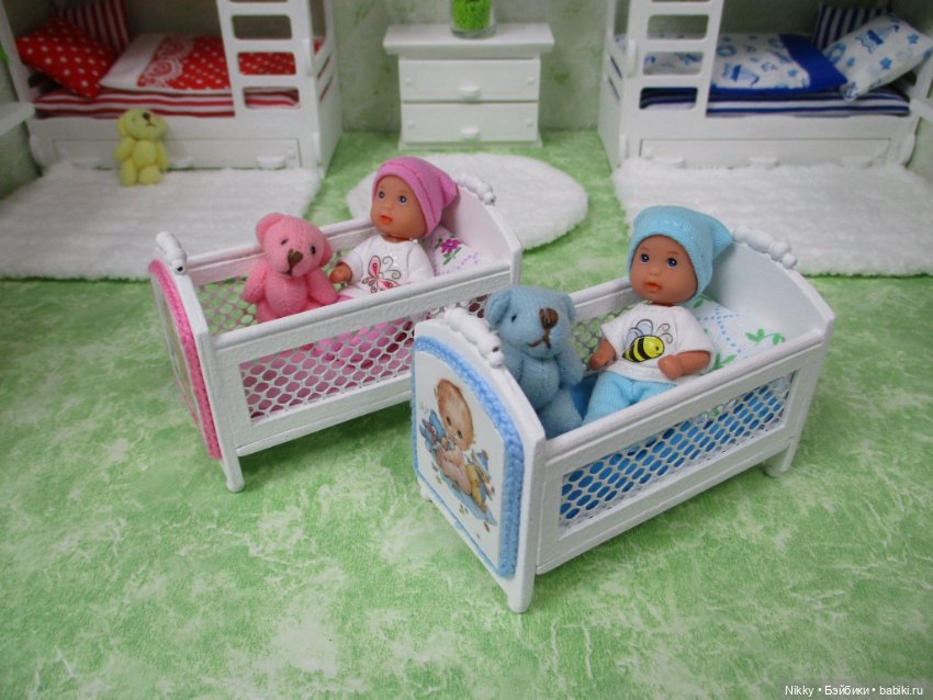 Кроватки для пупсиков из бросового картона (фото 4)