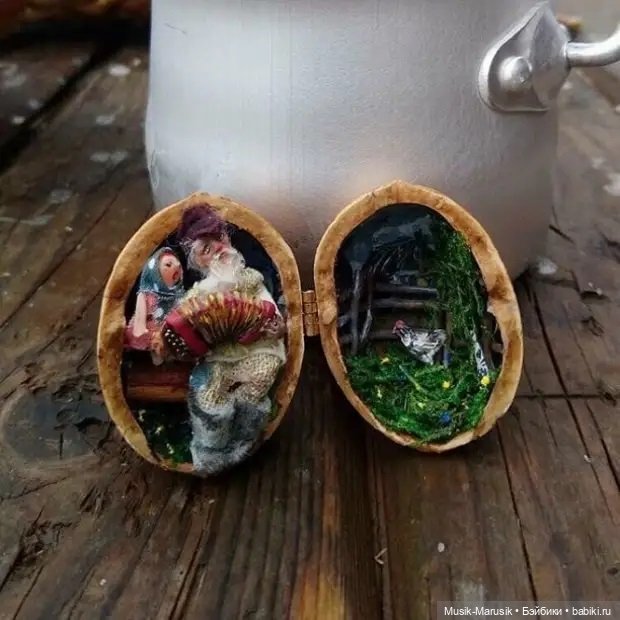 Потрясающие миниатюры в скорлупе грецкого ореха от Марии Чиковой