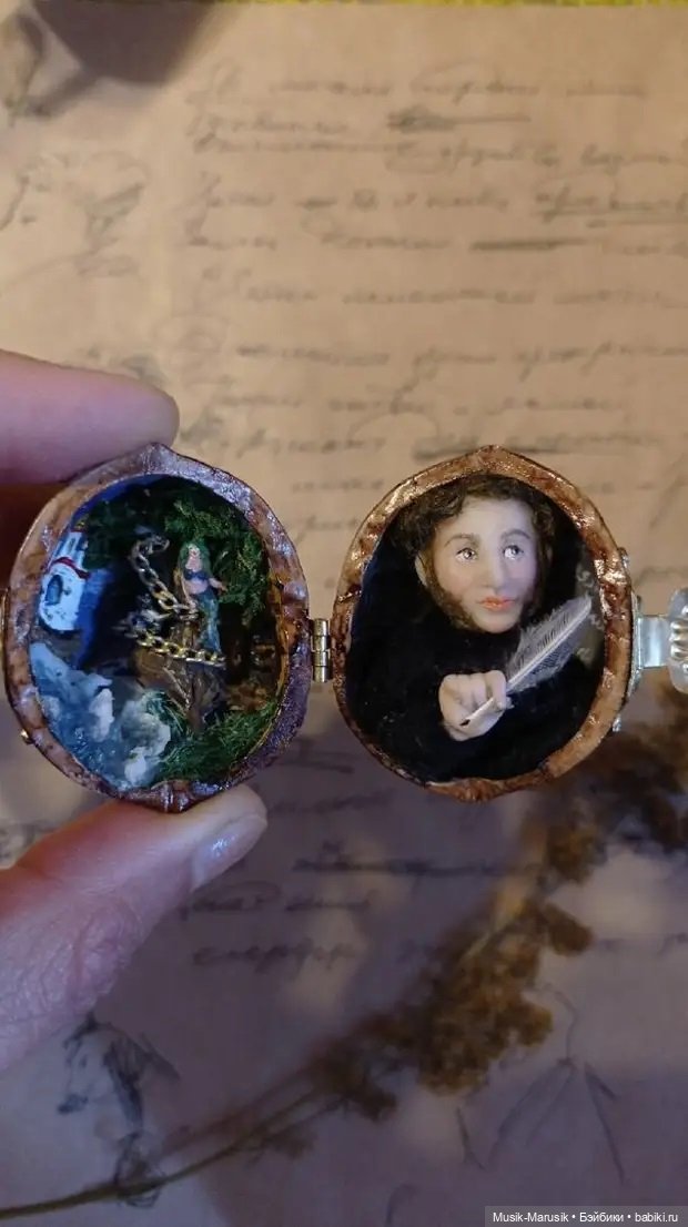 Потрясающие миниатюры в скорлупе грецкого ореха от Марии Чиковой