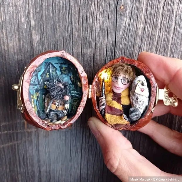 Потрясающие миниатюры в скорлупе грецкого ореха от Марии Чиковой (фото 9)