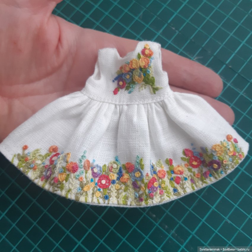 Цветы на снегу — Одежда и обувь для кукол своими руками: фото