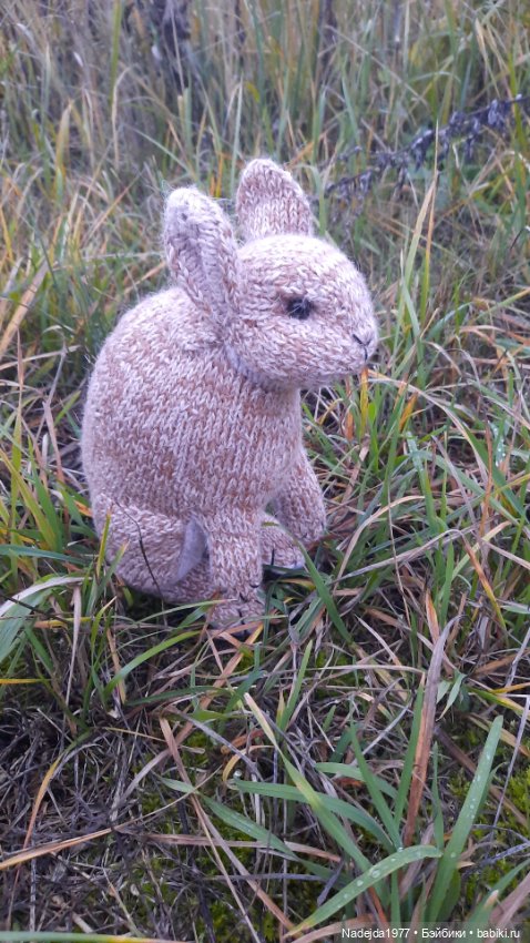 Символ 2023 года.Этот кролик связан по японской выкройке