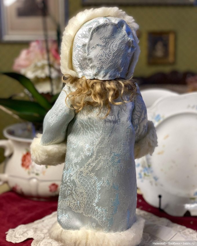 Костюм Снегурочки — Винтажные куклы ГДР (Немки): Бигги (фото 2)