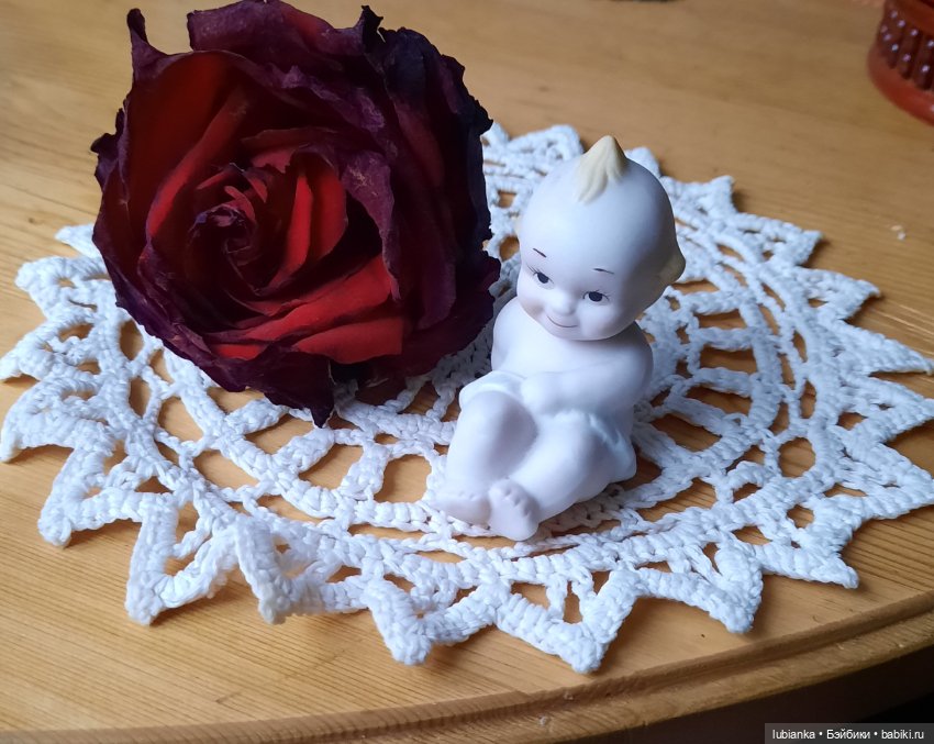 Бордовой розы бархатный наряд🥀❄️