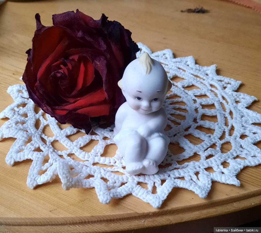 Бордовой розы бархатный наряд🥀❄️