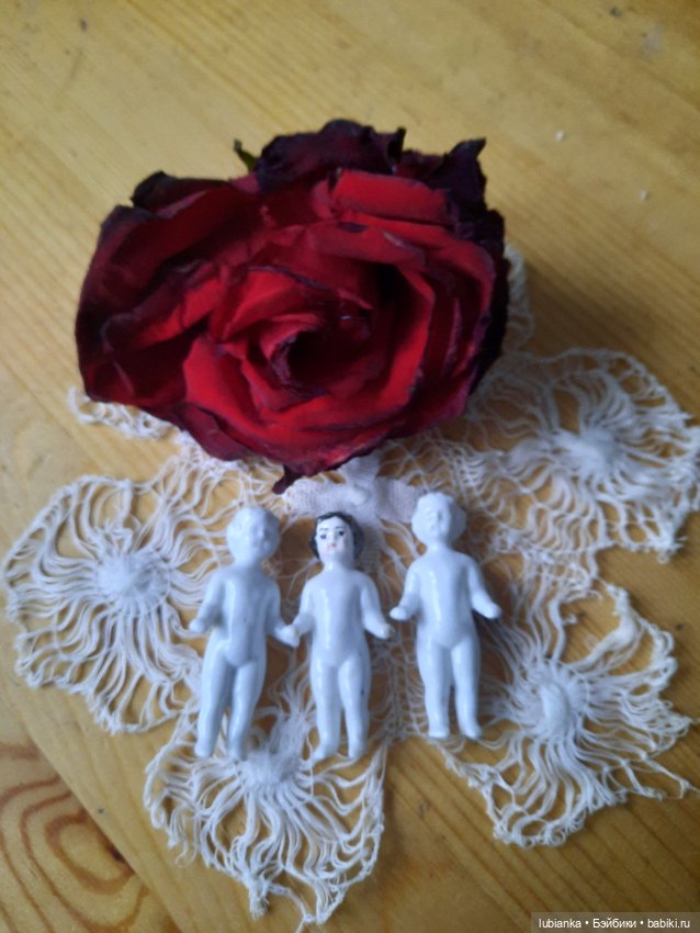 Бордовой розы бархатный наряд🥀❄️