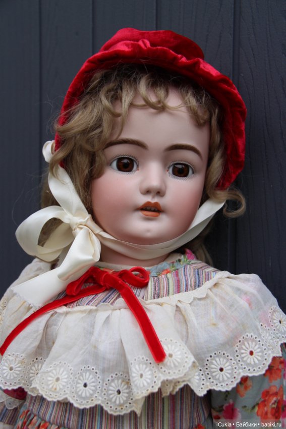 Simon & Halbig 1079-14 1/2 31" нарядили и назвали Машей