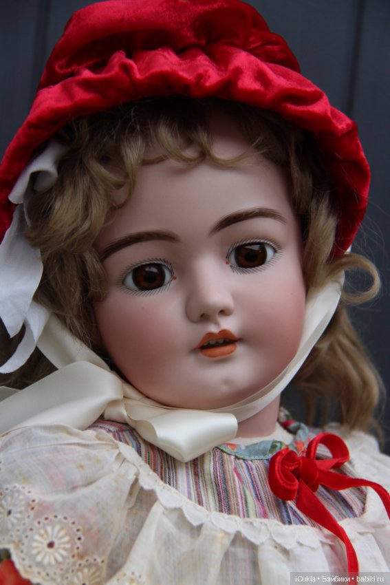 Simon & Halbig 1079-14 1/2 31" нарядили и назвали Машей