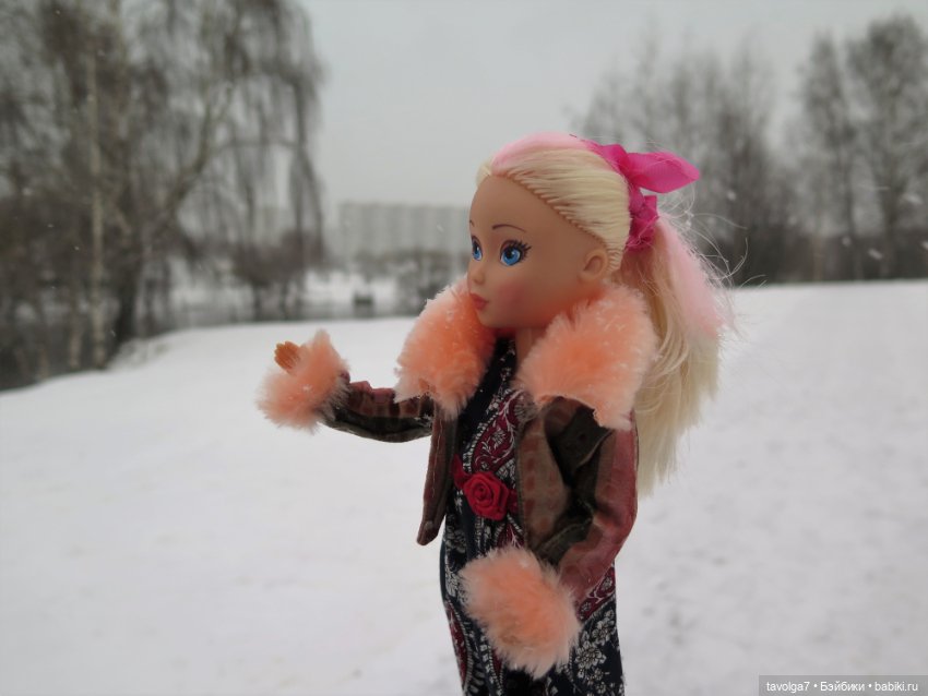 Зима с "Умницей" Кирой — Российские куклы Весна