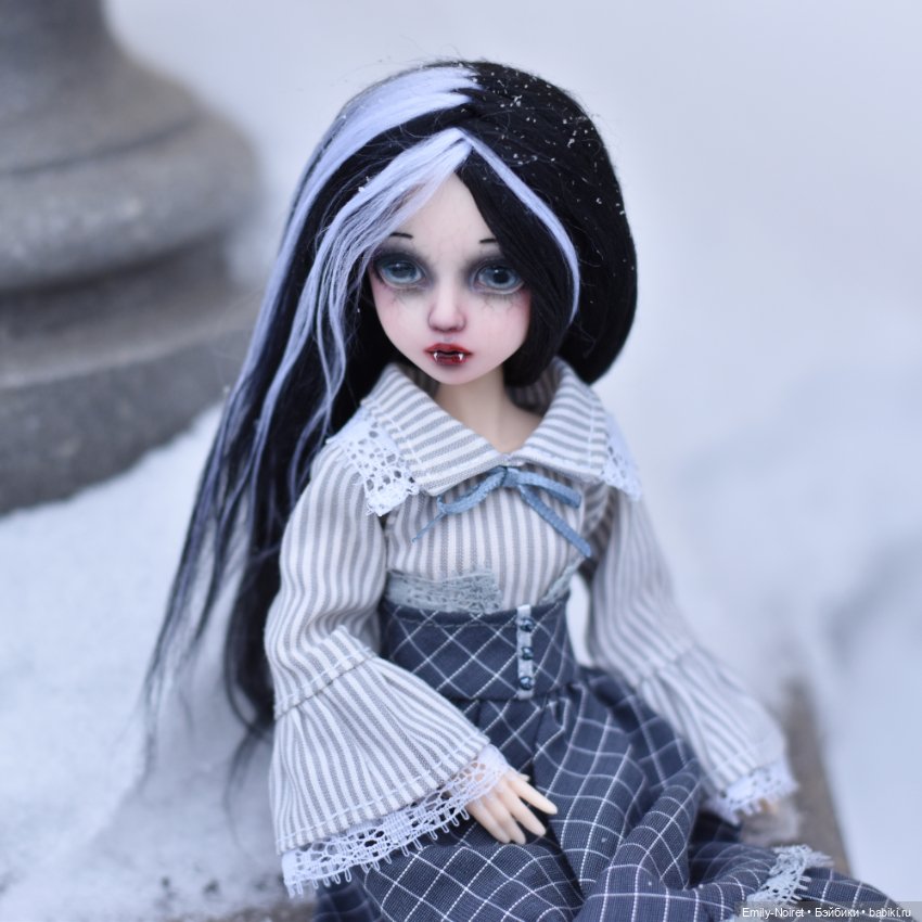 Чтобы зайти в дом, ей нужно приглашение (фото 4)