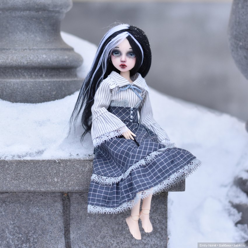 Чтобы зайти в дом, ей нужно приглашение (фото 3)