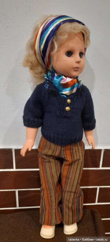 Стройная синеглазая блондинка (фото 4)