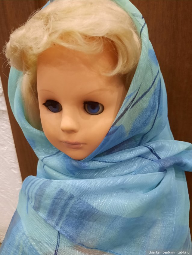 Стройная синеглазая блондинка (фото 9)