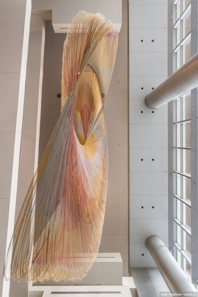 Фантастическая инсталляция, украсившая атриум музыкального центра от Бенджамина Болла (фото 5)