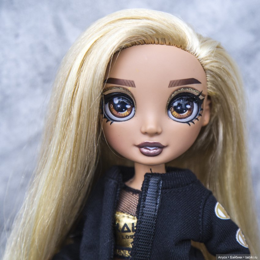 Моя первая Rainbow High - Marisa (распаковка - знакомство) (фото 2)