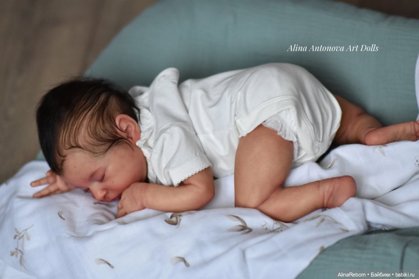 Малышка из молда Laura by Bonnie Brown