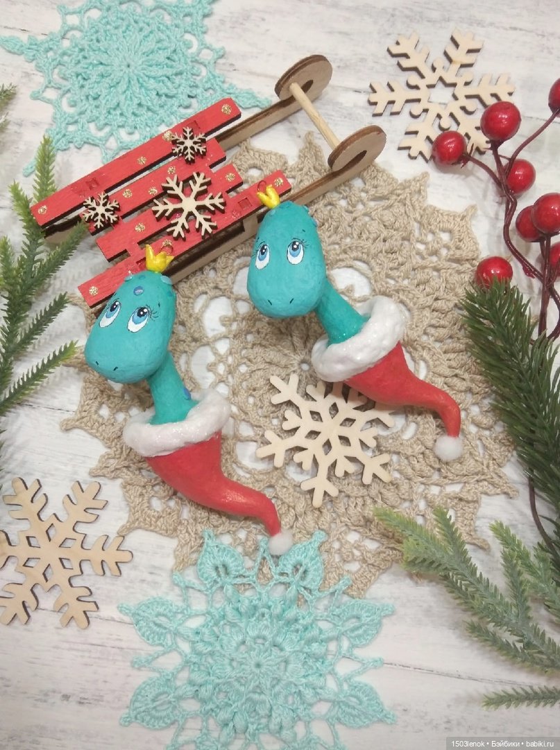 Ёлочные змейки — Лепка авторских игрушек и папье (фото 2)