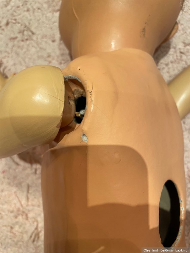 Косметический ремонт антикварной куклы SP