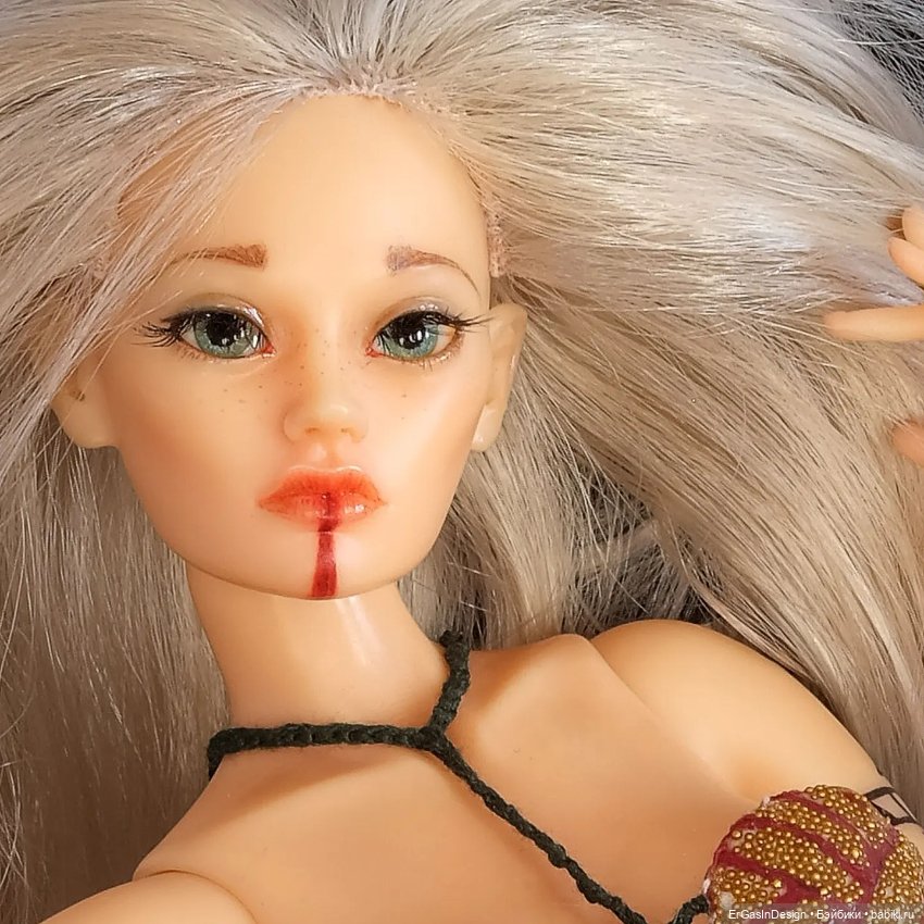 " Кукла ты безмозглая! " И мне стало обидно…