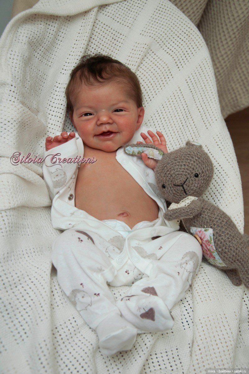 Charlie скульптора Joanna Kazmierczak, автор прототипа Silvia Ezquerra